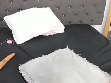 Emily_behlle  live sex cam