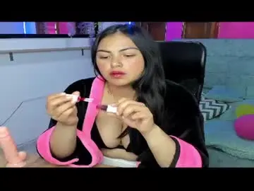 Emily_simt_  live sex cam