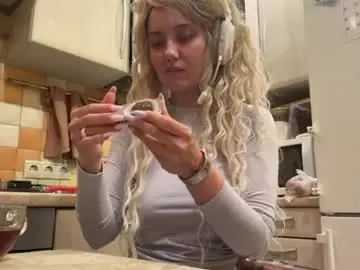 Evapresti  live sex cam