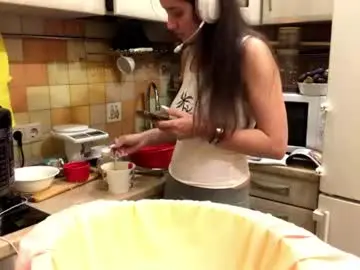 Evapresti  live sex cam