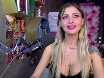 Fetishsarah  live sex cam