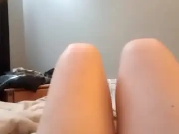 Hrnybbwgurrll1993  live sex cam