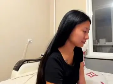 Leyahanami  live sex cam