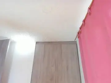 Lyanna_cb  live sex cam