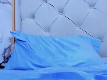 Mileyjoas  live sex cam