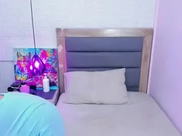 Mileyjoas  live sex cam