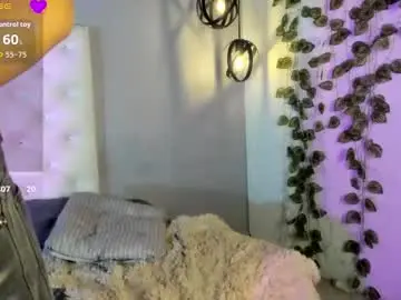 Nicollee_heart  live sex cam