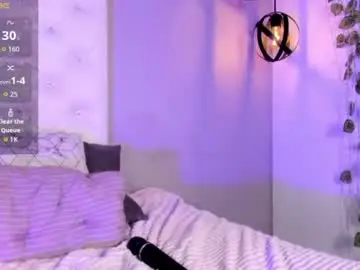 Nicollee_heart  live sex cam