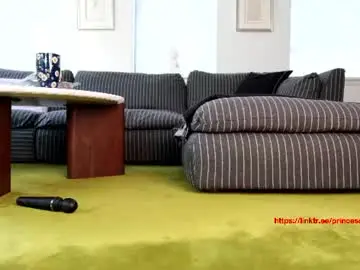 Princessandthepea_  live sex cam