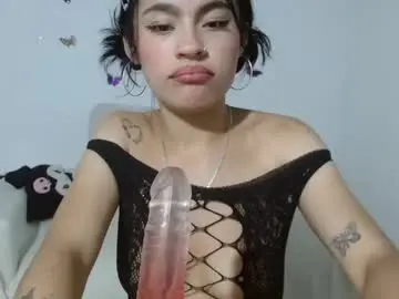 Summerpurple  live sex cam