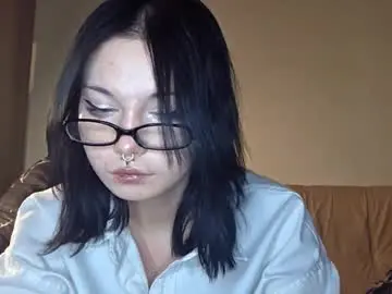 Alberthamazierski  live sex cam