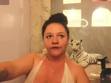 Cony_curly_b  live sex cam