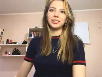 Enedinahevia  live sex cam