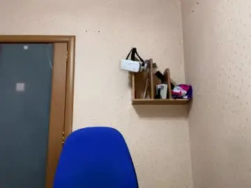 Enedinahevia  live sex cam