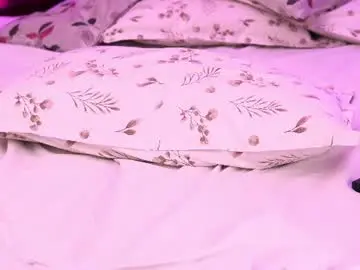 Luckyymia  live sex cam