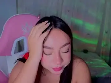 Lyavalmont  live sex cam