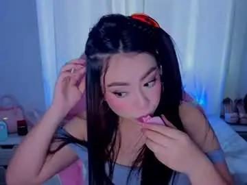 Lyavalmont  live sex cam