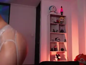 Nina_delrey  live sex cam