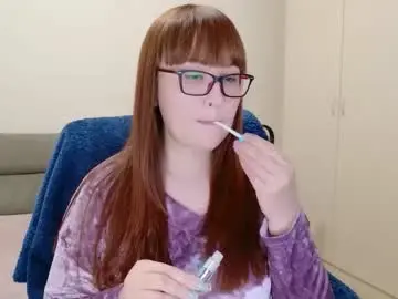 Red_fox777  live sex cam