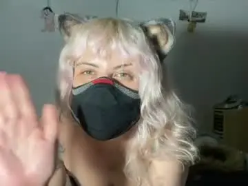 Silverjackal  live sex cam