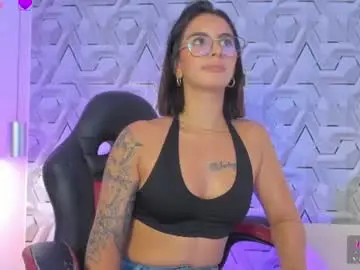 Sophi_01  live sex cam