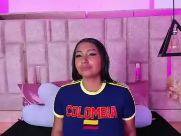 Tinna_noa  live sex cam