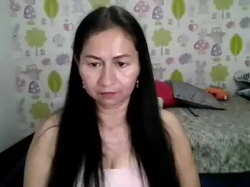 Tyna_b  live sex cam