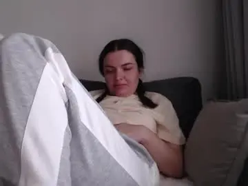 _hidden_frommymoom_  live sex cam