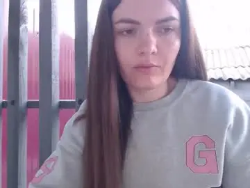 _hidden_frommymoom_  live sex cam
