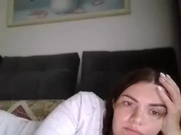 _hidden_frommymoom_  live sex cam