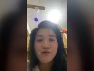 Emily_in_ph  live sex cam