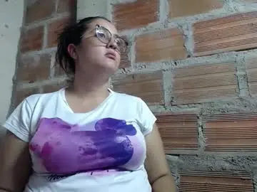 Emma__bbw  live sex cam