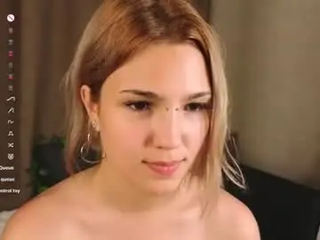 Kelly_xxxxx  live sex cam