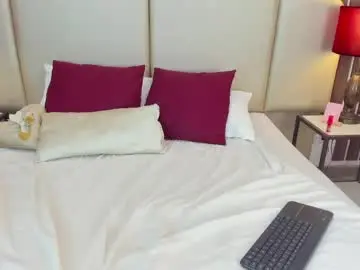 Paulette_bustamante  live sex cam