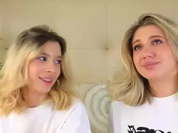 Pinkadele  live sex cam