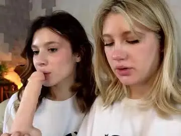 Pinkadele  live sex cam