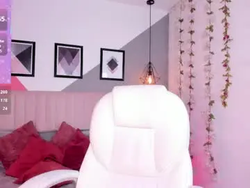 Rue_zue  live sex cam