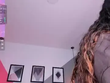 Rue_zue  live sex cam