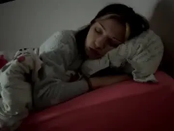 Amberglowt  live sex cam