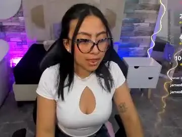 Amhira_tay  live sex cam