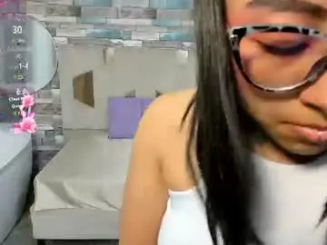 Amhira_tay  live sex cam
