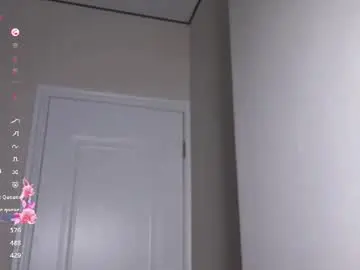 Aminaliven  live sex cam