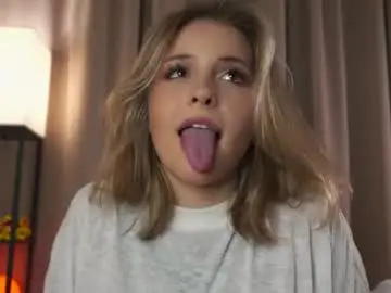 Ceceliapidcock  live sex cam