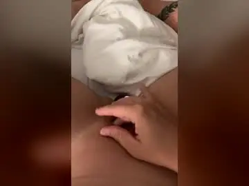 Cfortinlallier  live sex cam