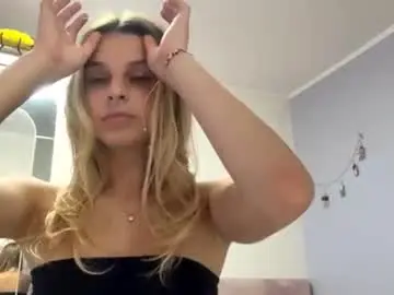 Dalenederoin  live sex cam