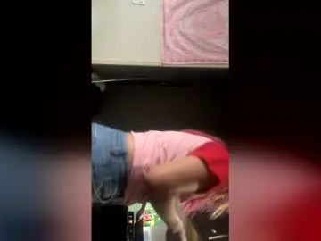 Hernandez69_9  live sex cam