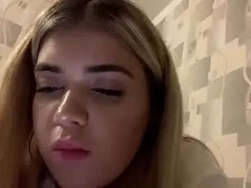Jennaweromas  live sex cam