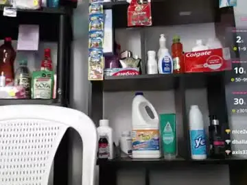 Jjade_mooms  live sex cam