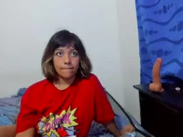 Krokro350  live sex cam