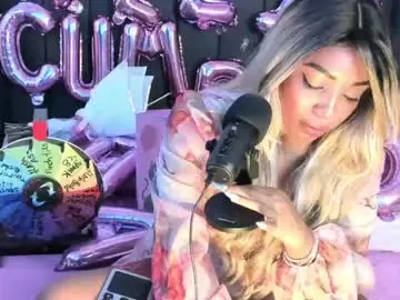 Kyliewhiteboobs  live sex cam